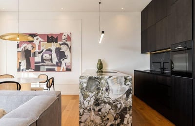 Vermietung einer wunderschönen, geräumigen 3-Zimmer-Wohnung, 107 m², Stadtteil Dedinje, Belgrad, Serbien